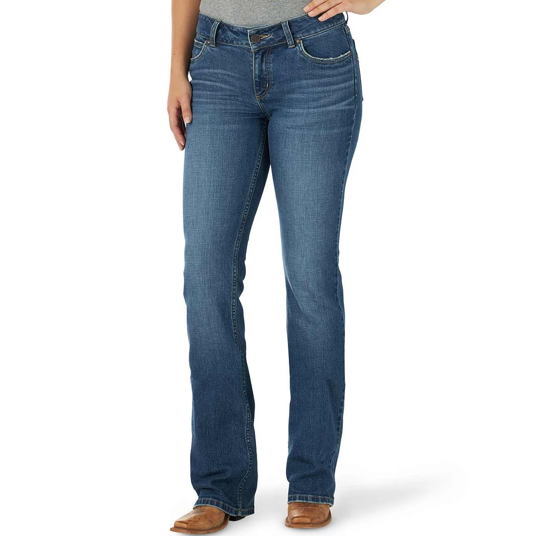 Wrangler Women's Retro Mae Aztec Pocket Bootcut Jeans - Image 3